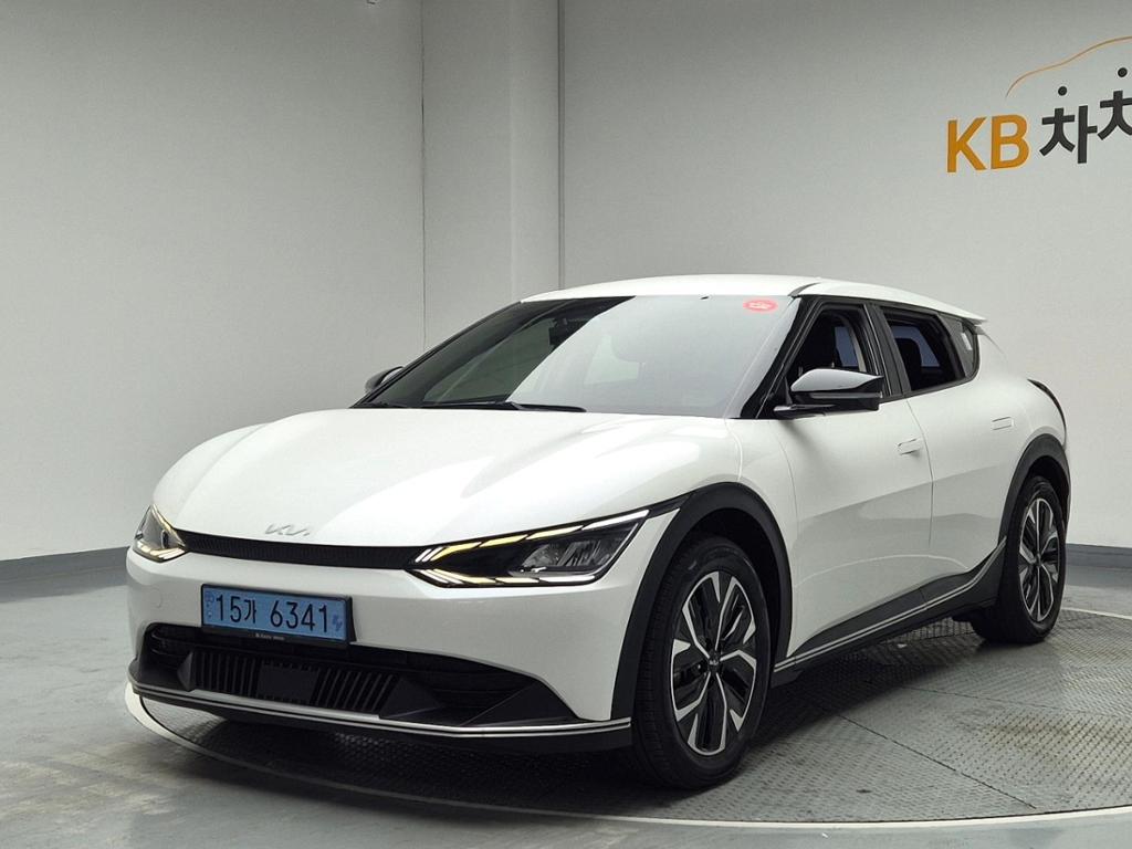 2022 KIA EV6 