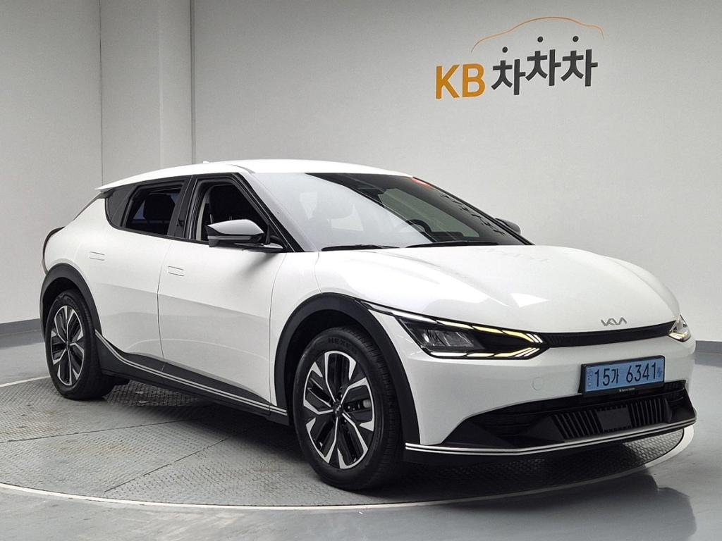 2022 KIA EV6 