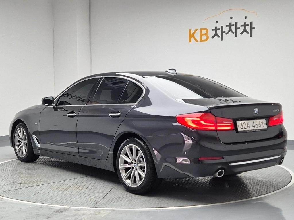 2018 BMW 5 SERIES (7Gen) 