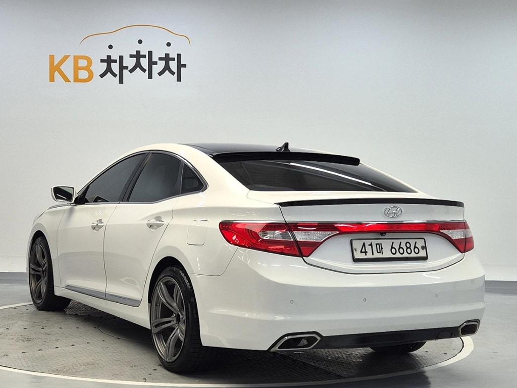 2012 HYUNDAI GRANDEUR HG 