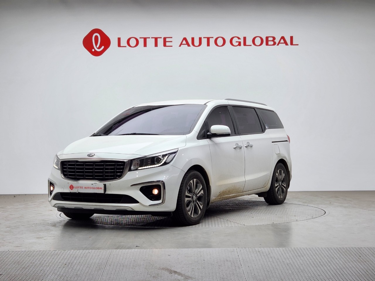2020 KIA THE NEW CARNIVAL 9seat Diesel Luxury