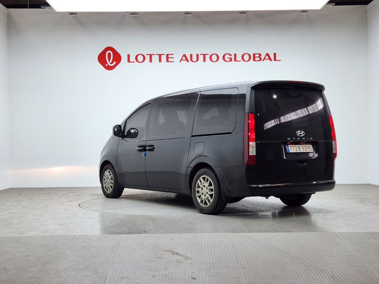 2023 HYUNDAI STARIA 2.2 Diesel Tourer 9seat 2W Modern