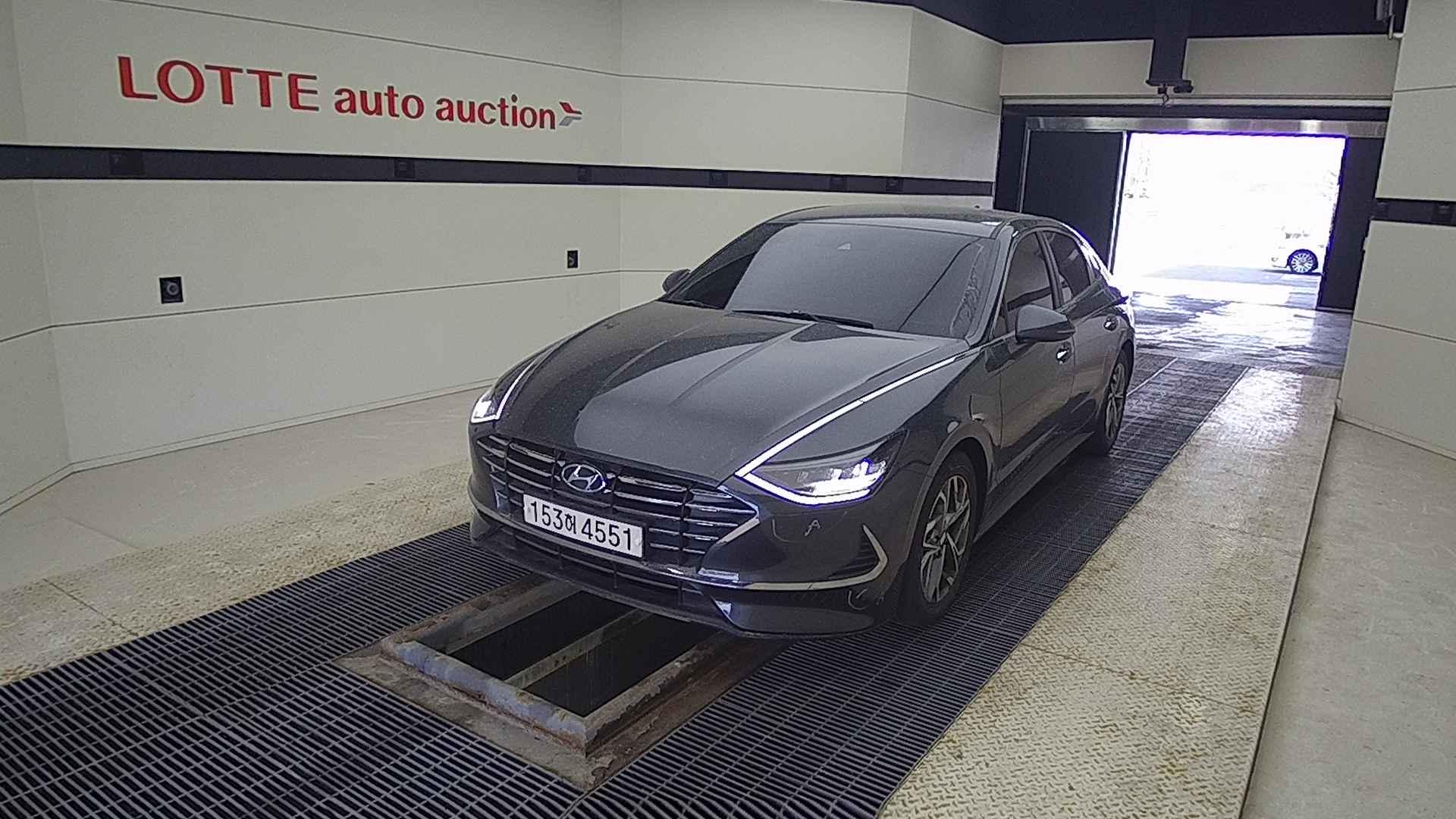 2021 HYUNDAI SONATA (DN8) G2.0 Premium