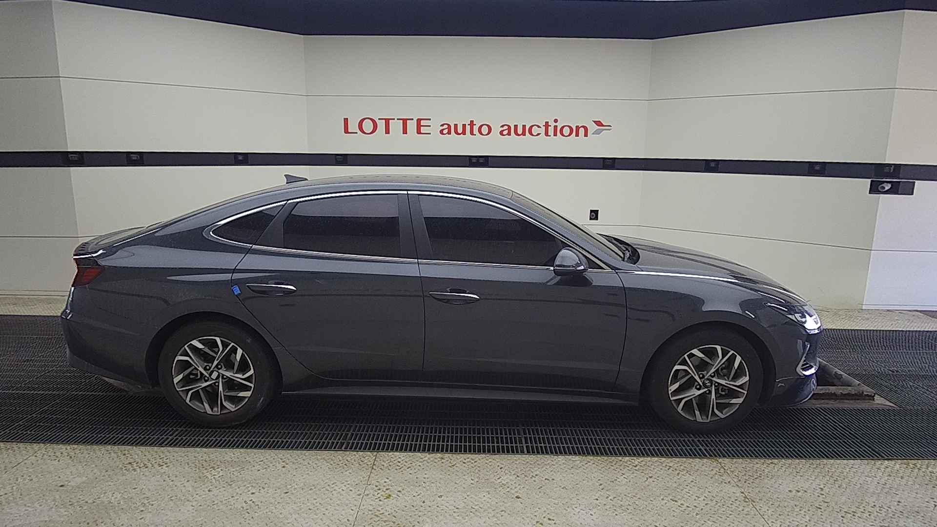 2021 HYUNDAI SONATA (DN8) G2.0 Premium