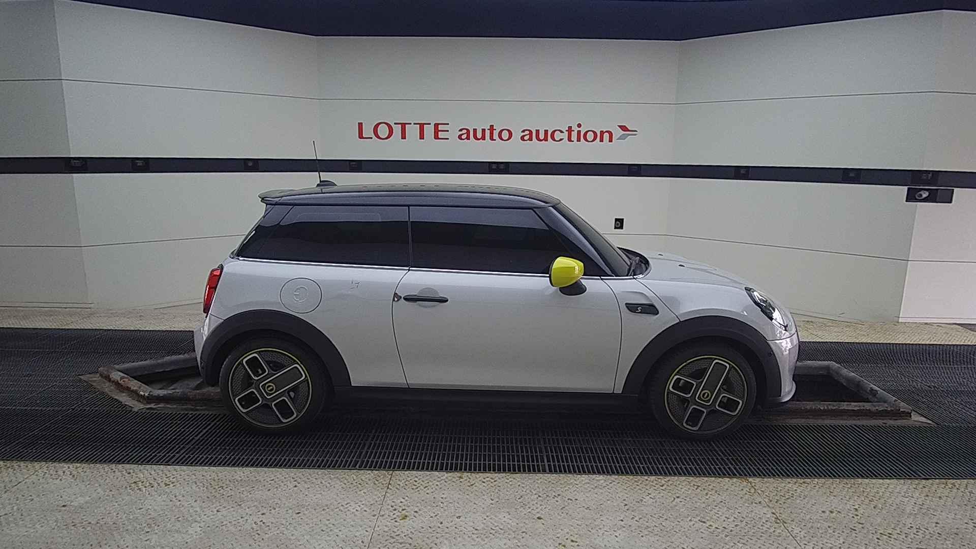 2022 MINI COOPER SE Electric 