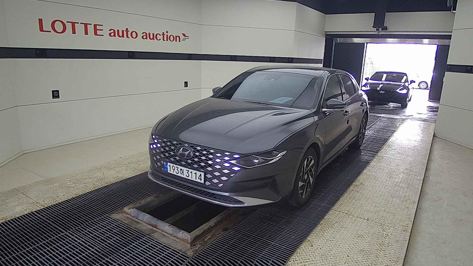 2022 HYUNDAI THE NEW GRANDEUR IG HYBRID 2.4 HEV Premium