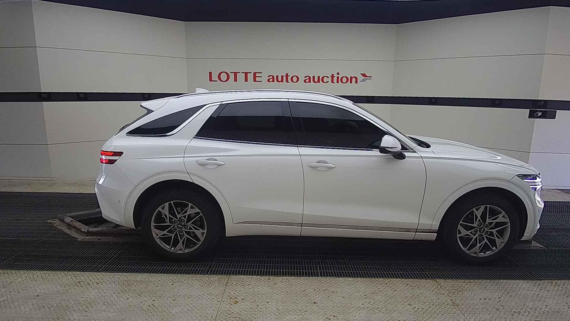 2021 GENESIS GV70 2.5T 2WD Basic