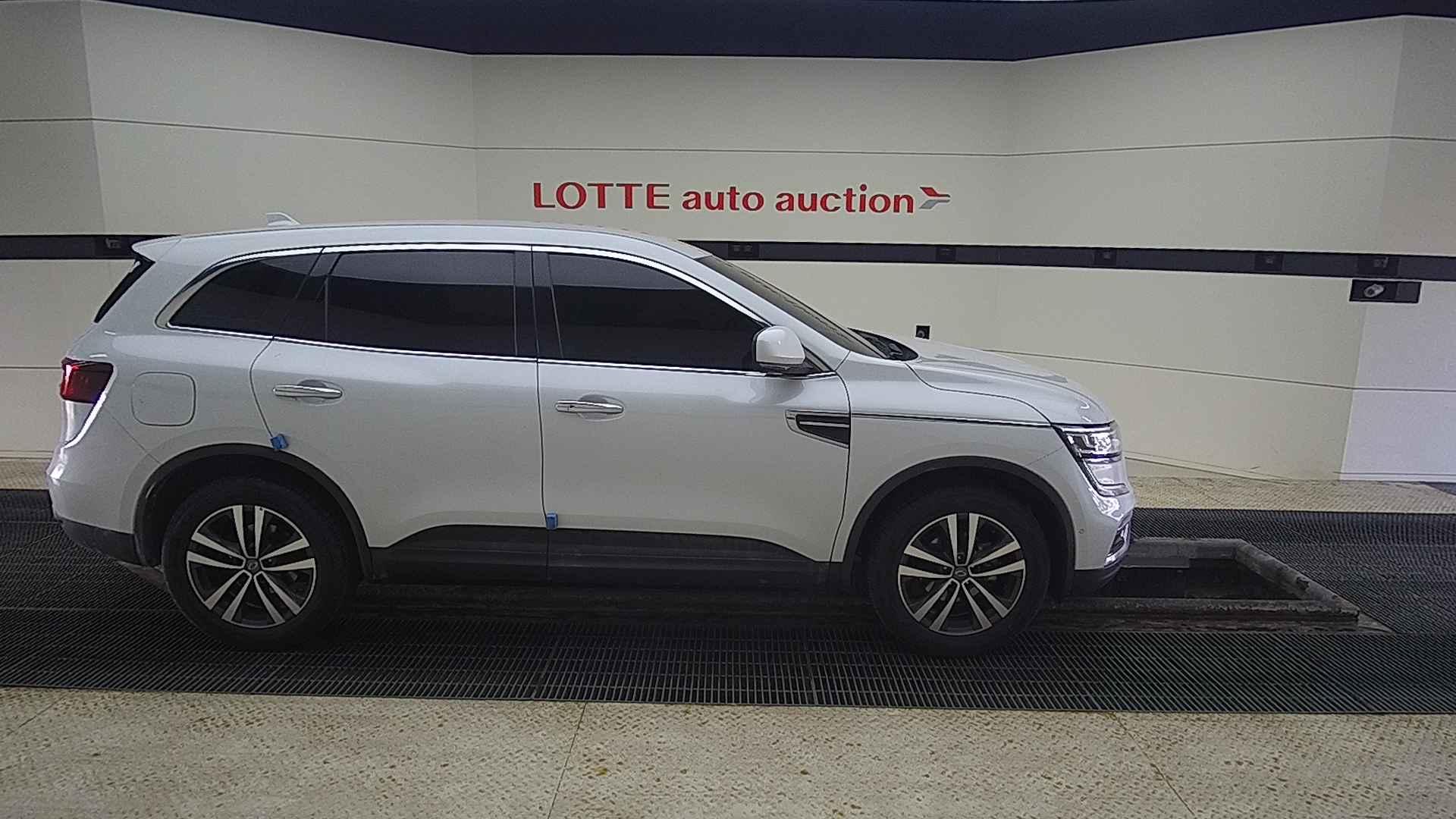 2021 RENAULT KOREA NEW QM6 2.0 LPe LE