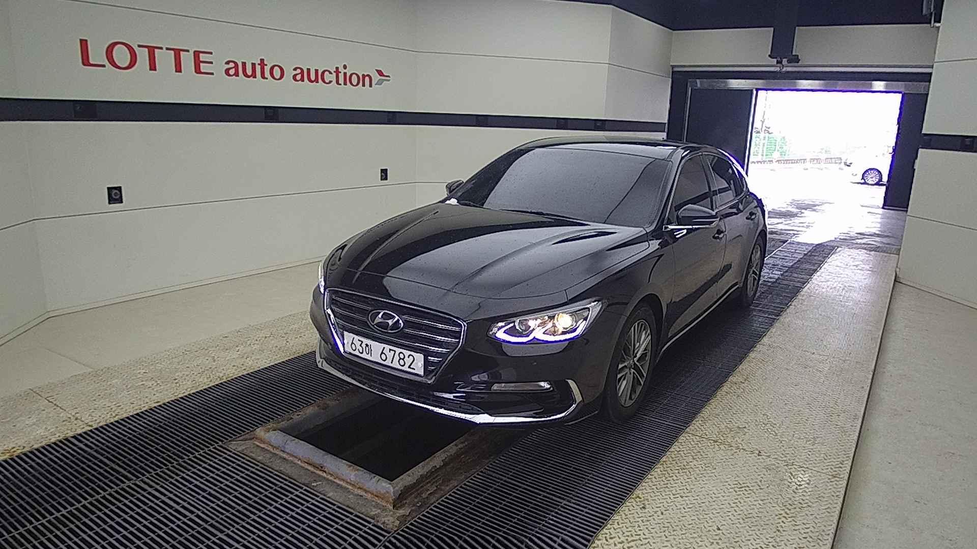2018 HYUNDAI GRANDEUR IG 3.0 LPi STD