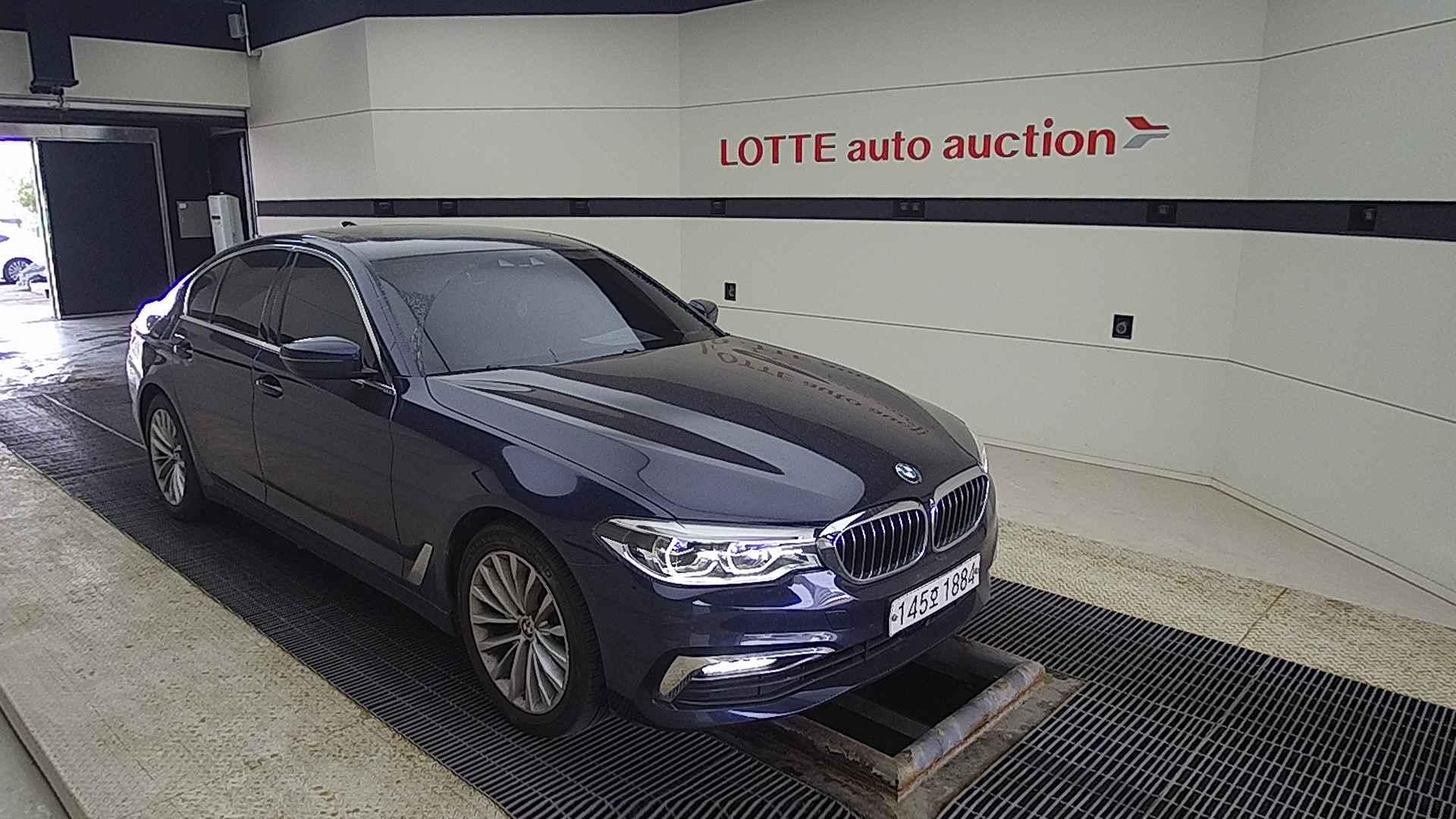 2020 BMW 5 SERIES (7Gen) 520d xDrive Luxury LinePlus