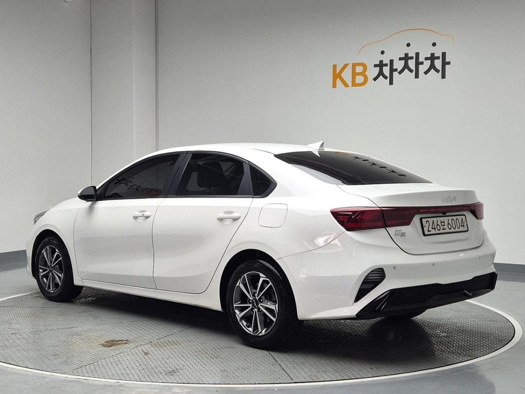 2022 KIA THE NEW K3 