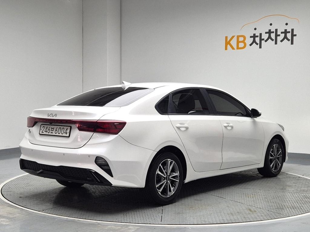 2022 KIA THE NEW K3 