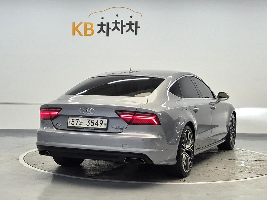 2016 AUDI A7 (1Gen) 