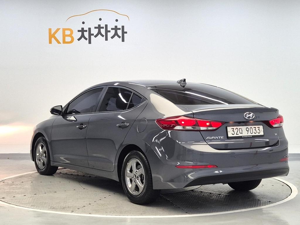2018 HYUNDAI AVANTE AD 