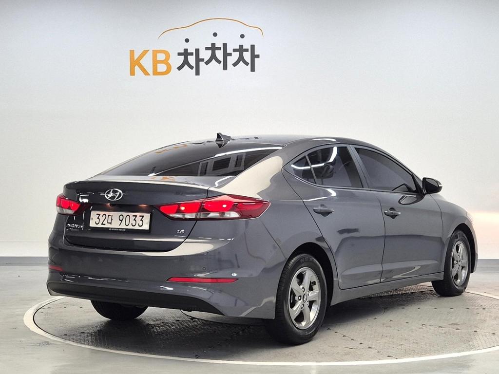 2018 HYUNDAI AVANTE AD 