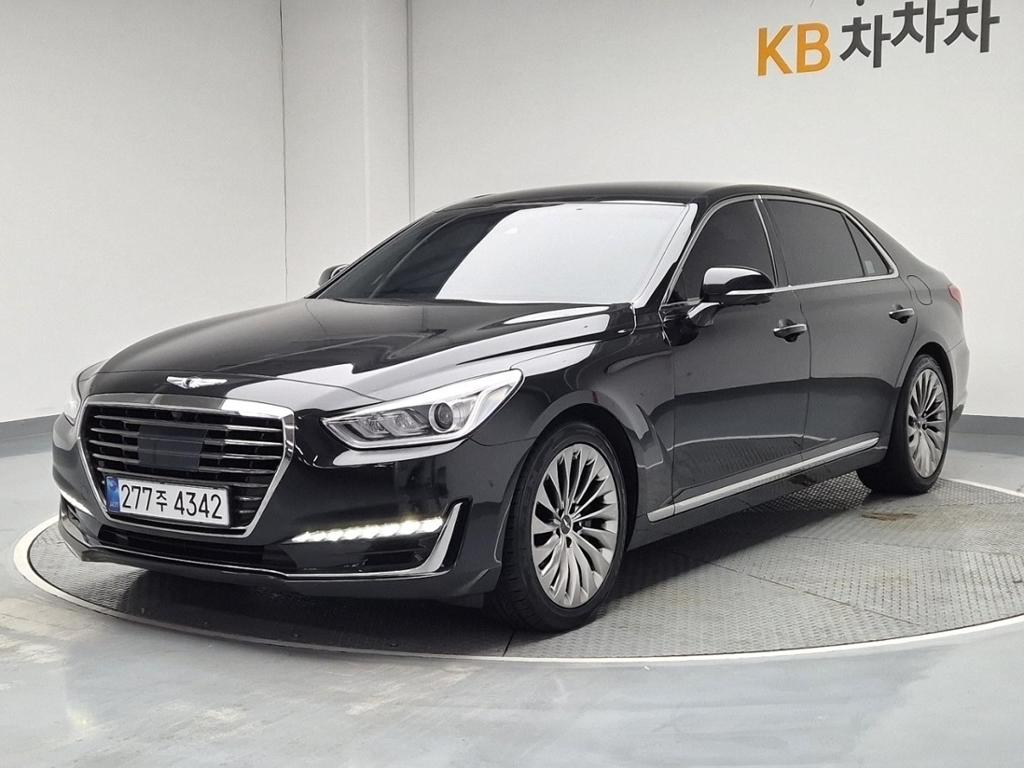 2018 GENESIS EQ900 