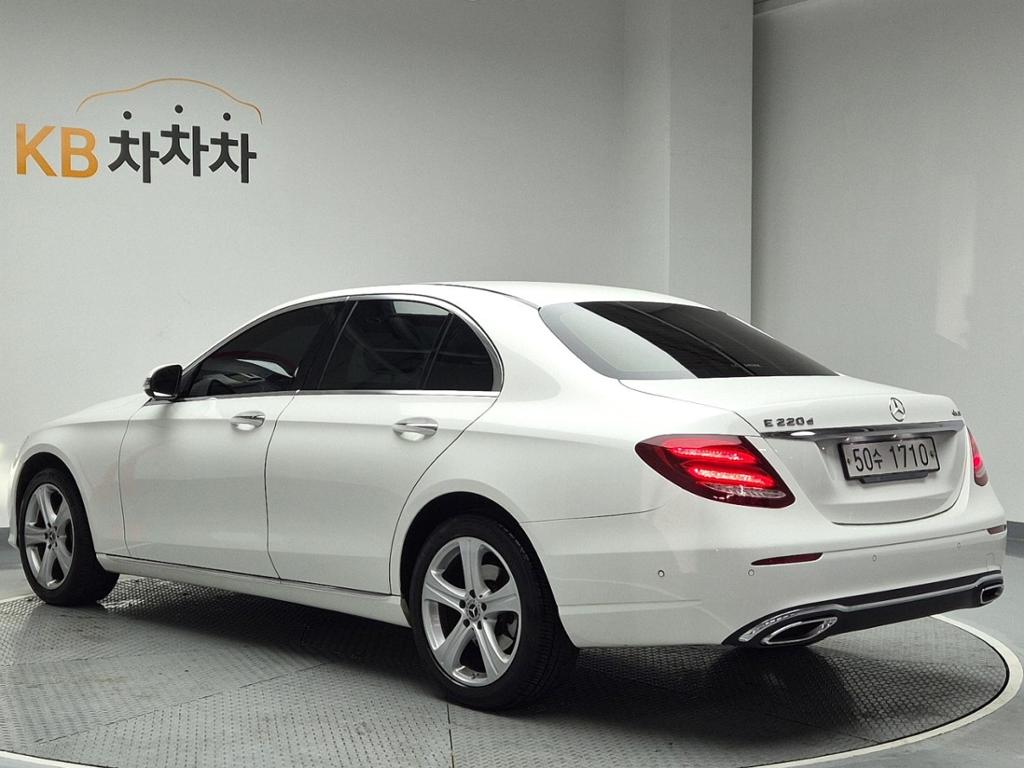 2018 BENZ E CLASS (5Gen) 