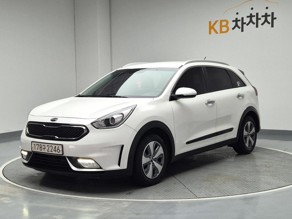 2018 KIA NIRO 
