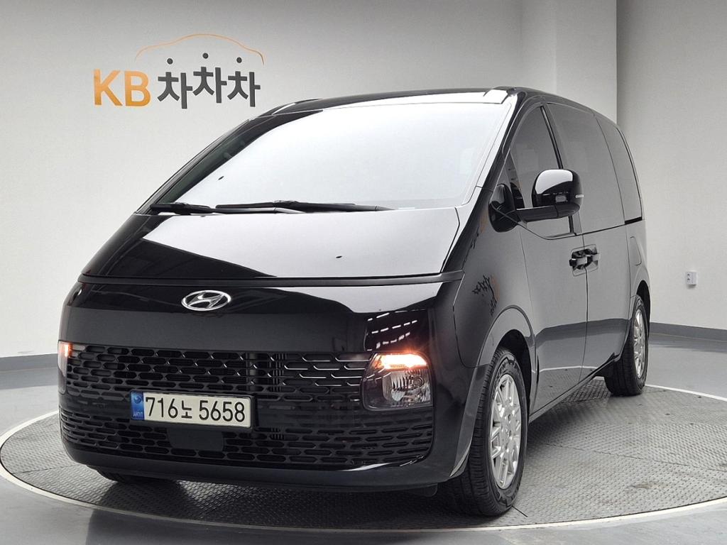 2023 HYUNDAI STARIA 