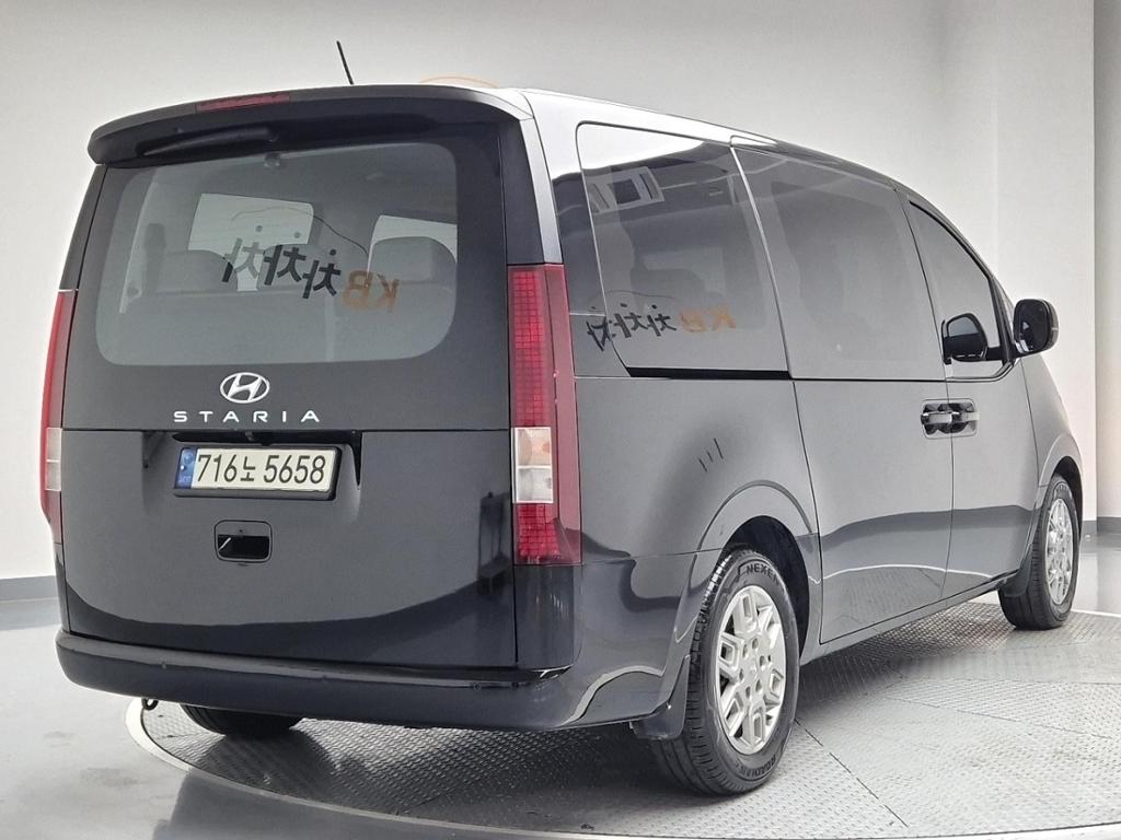 2023 HYUNDAI STARIA 