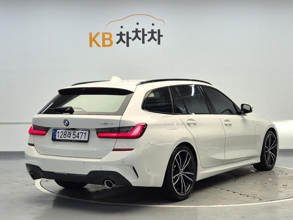 2022 BMW 3 Series (7Gen) 