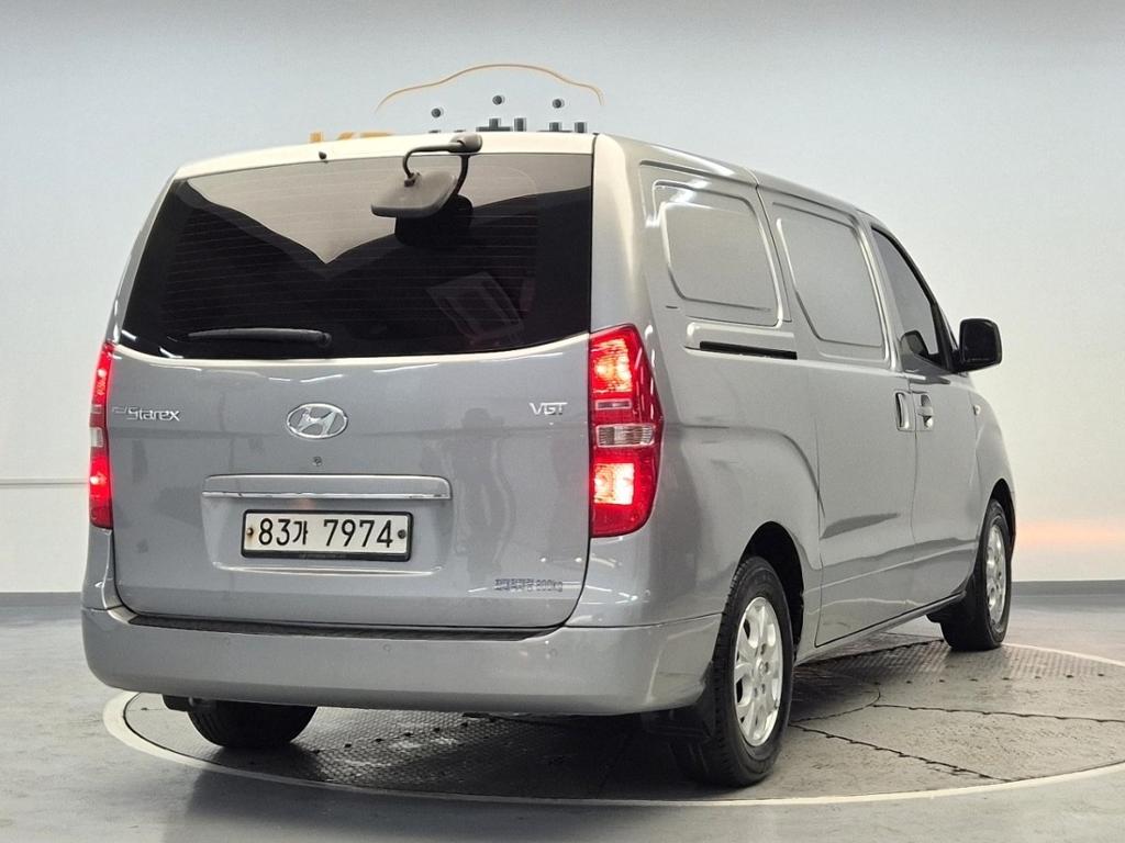 2015 HYUNDAI GRAND STAREX 