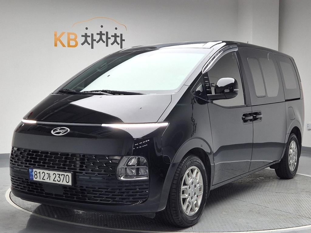 2023 HYUNDAI STARIA 