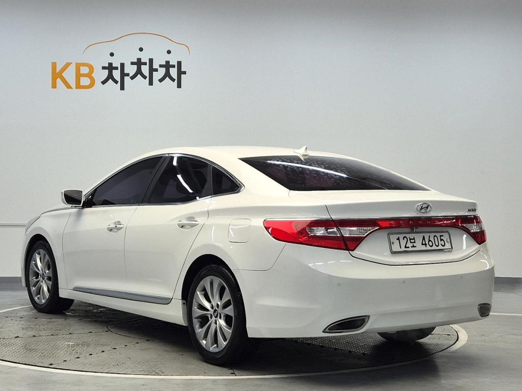 2012 HYUNDAI GRANDEUR HG 