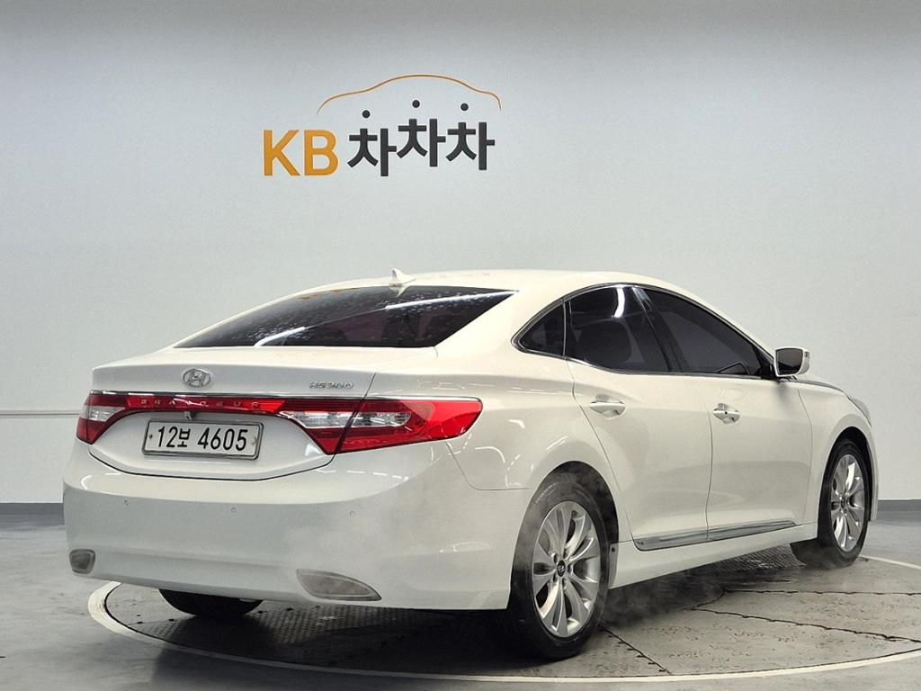 2012 HYUNDAI GRANDEUR HG 