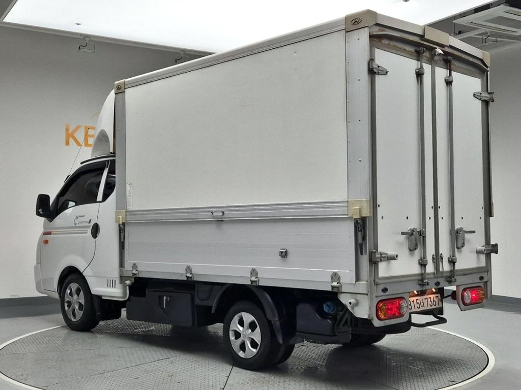 2021 HYUNDAI PORTER II 