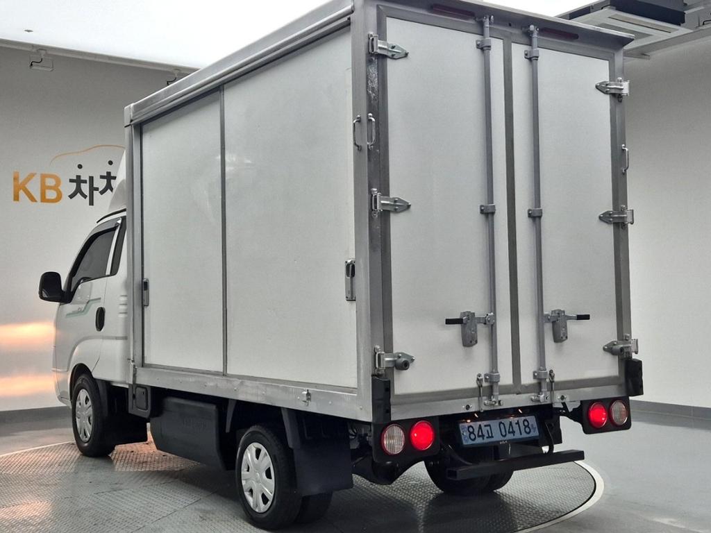 2022 KIA BONGO 3 EV 