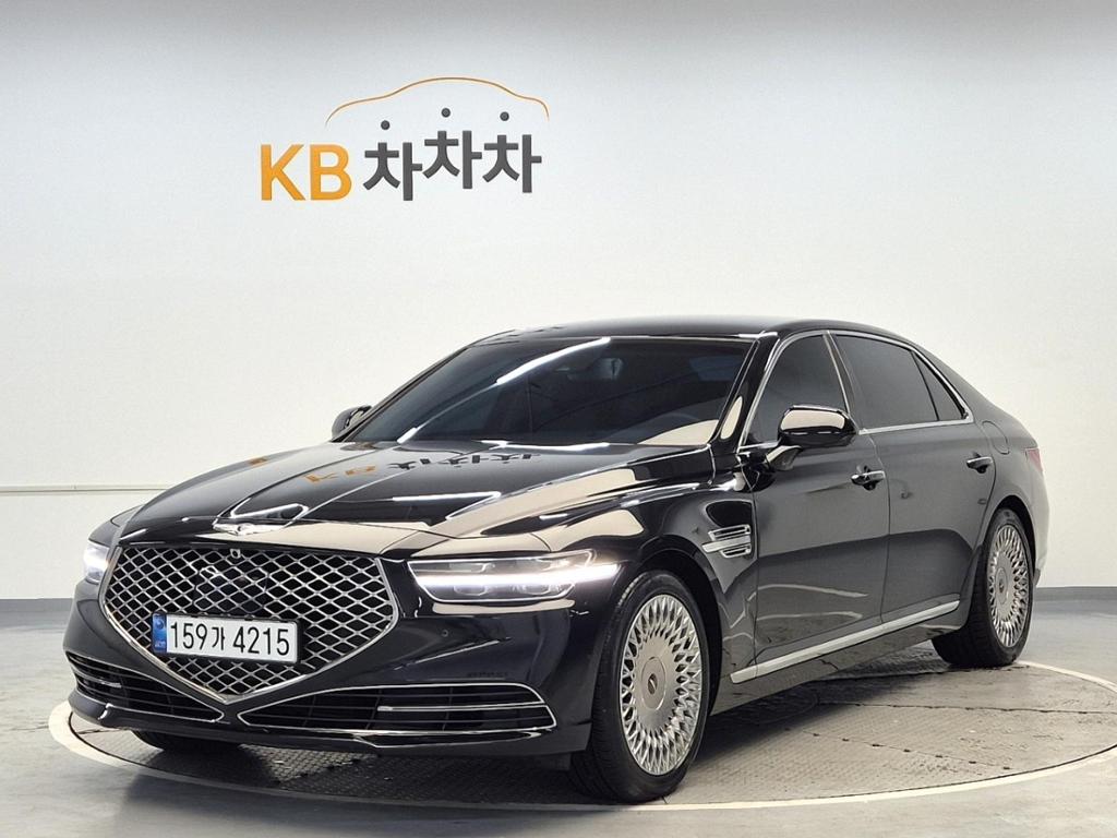 2021 GENESIS G90 