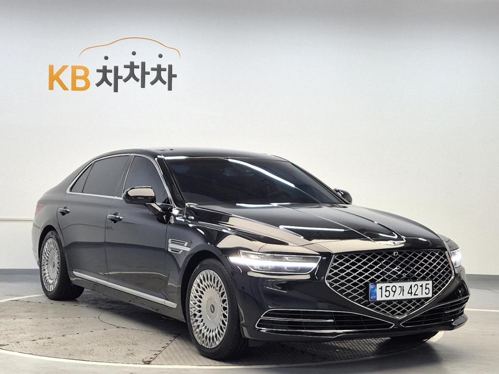 2021 GENESIS G90 