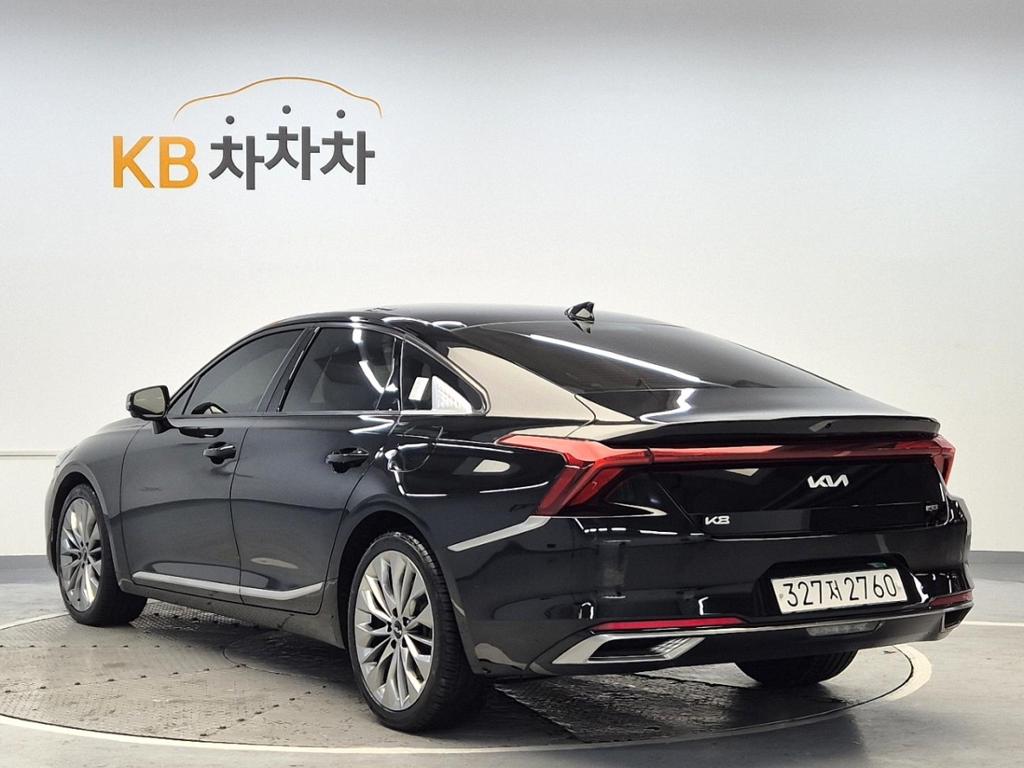 2022 KIA K8 