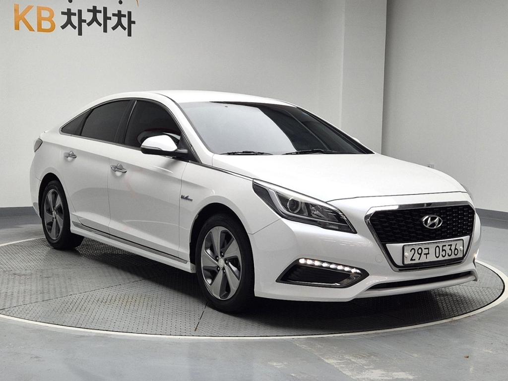 2016 HYUNDAI LF SONATA HYBRID 