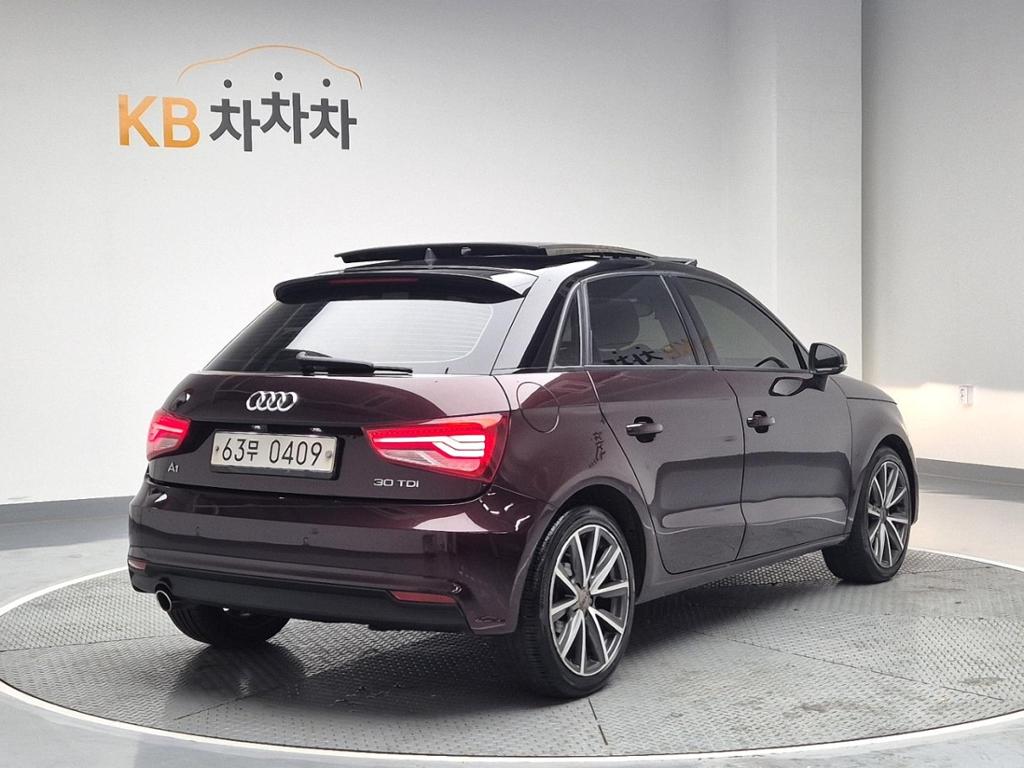 2015 AUDI A1 