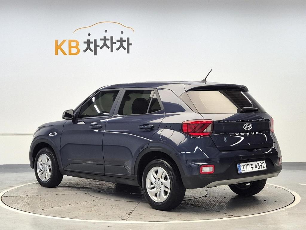2021 HYUNDAI VENUE 