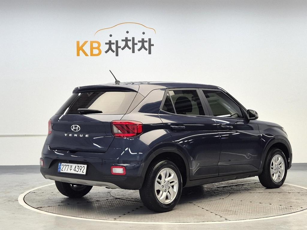 2021 HYUNDAI VENUE 