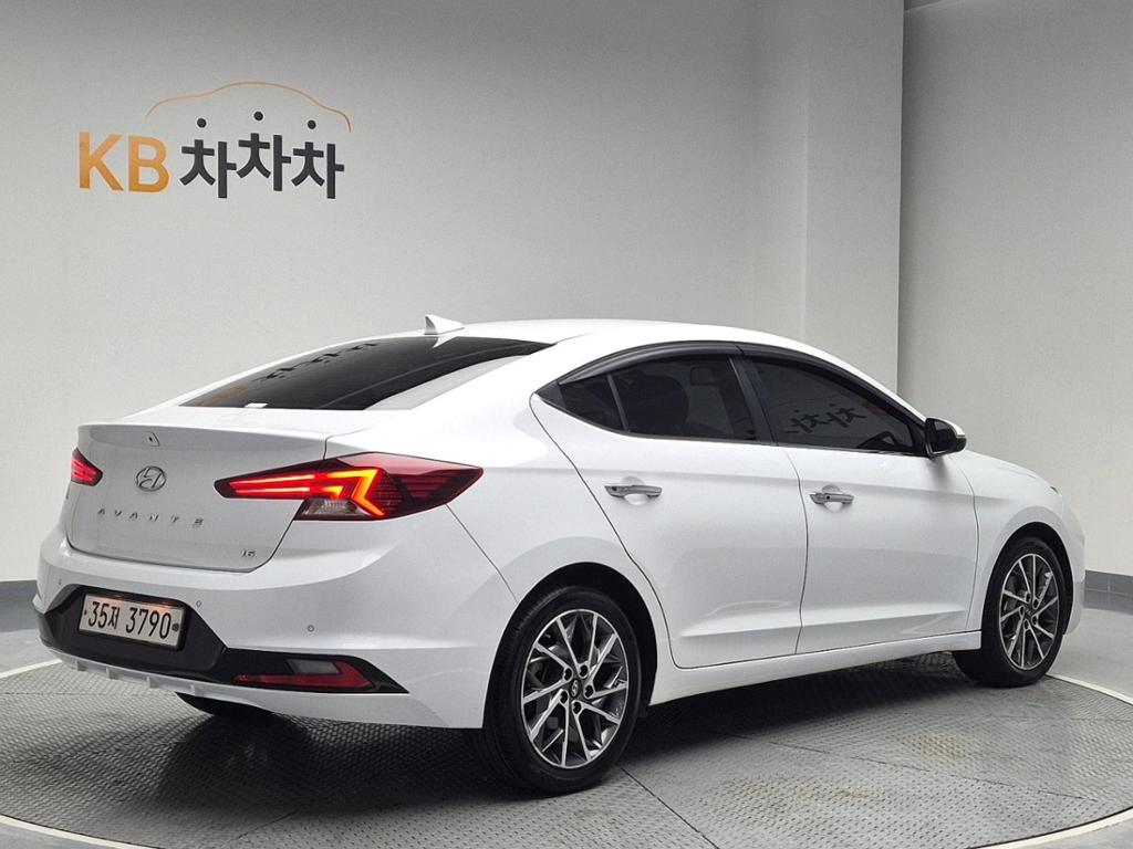 2019 HYUNDAI THE NEW AVANTE AD 