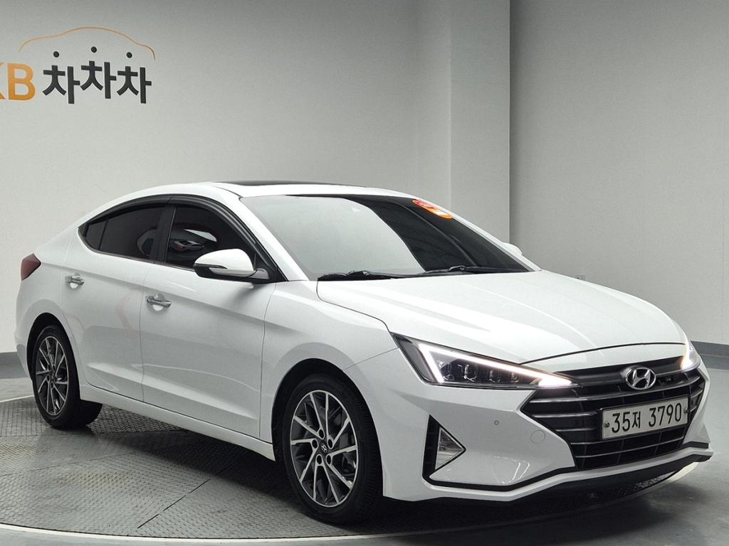 2019 HYUNDAI THE NEW AVANTE AD 