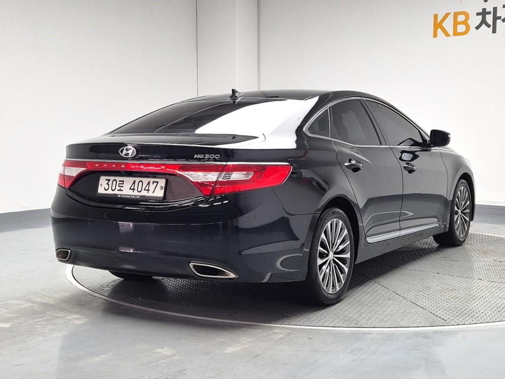 2013 HYUNDAI GRANDEUR HG 