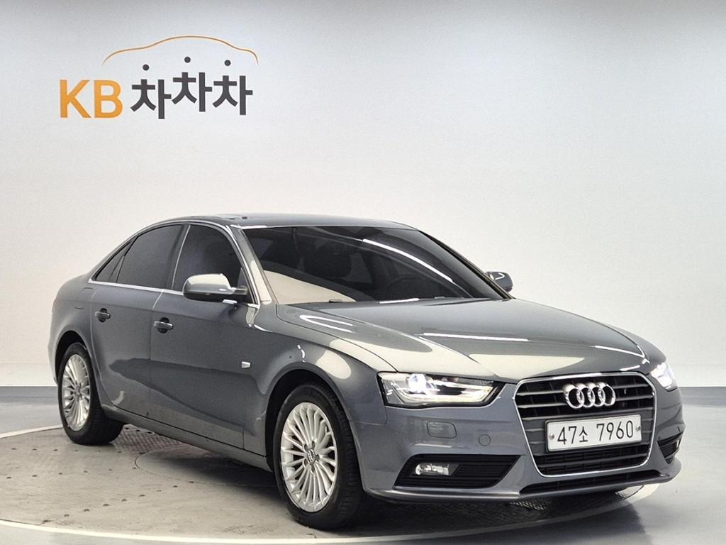 2013 AUDI A4 (4Gen) 