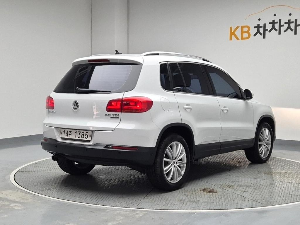 2015 VOLKSWAGEN TIGUAN 
