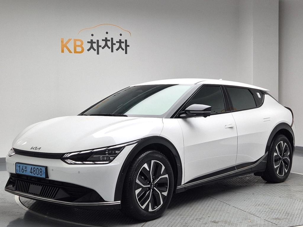 2023 KIA EV6 