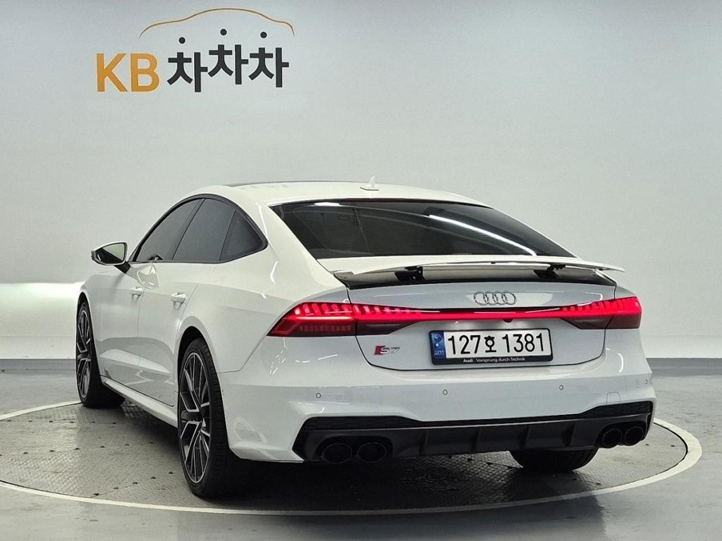 2021 AUDI S7 (2Gen) 