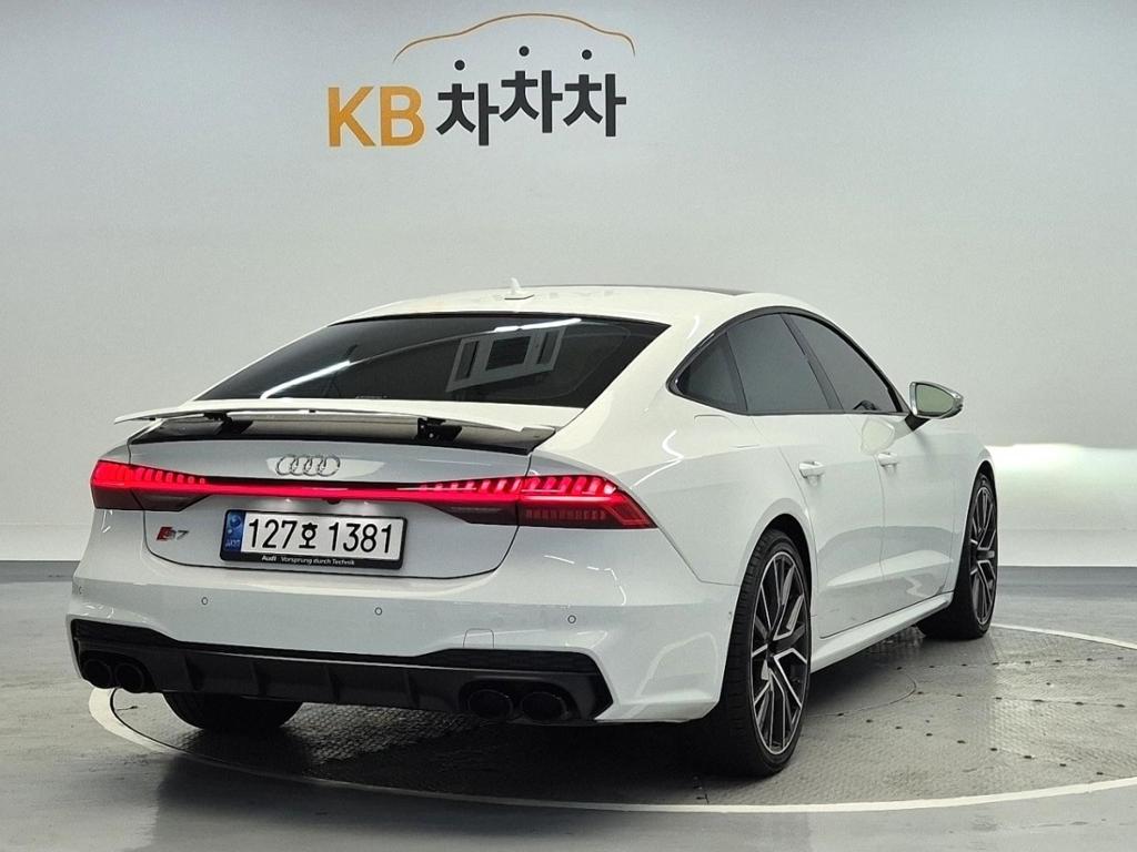 2021 AUDI S7 (2Gen) 