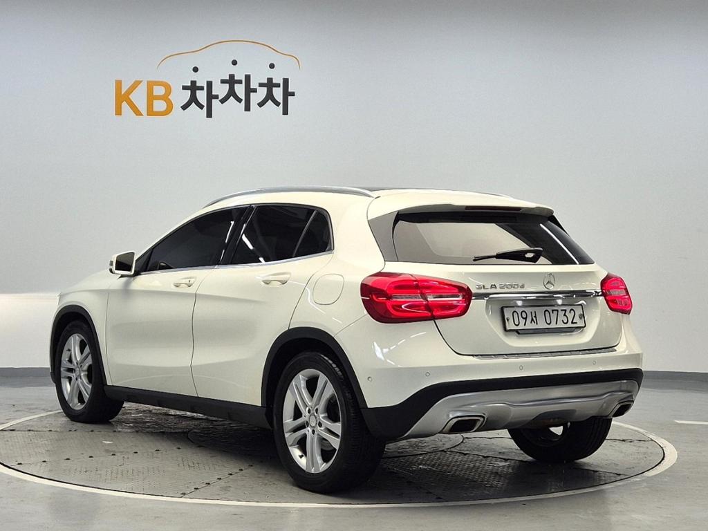 2016 BENZ GLA CLASS 