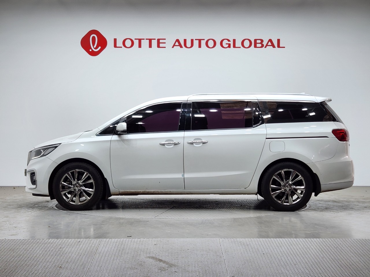 2020 KIA THE NEW CARNIVAL 9seat Diesel Prestige