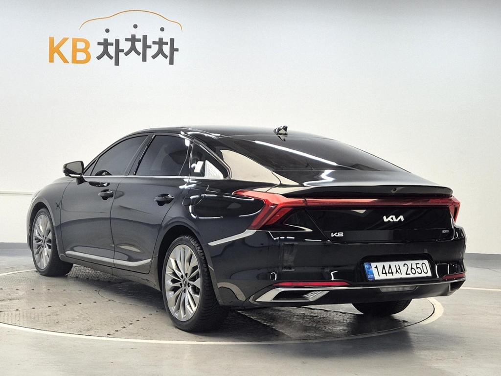 2023 KIA K8 