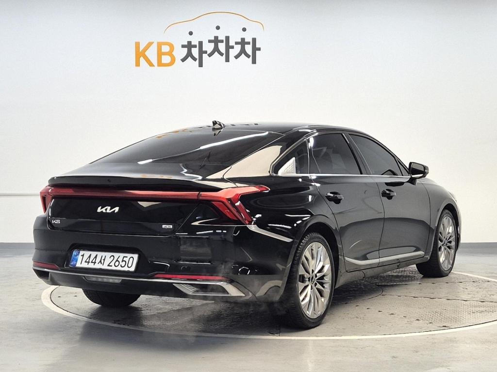 2023 KIA K8 